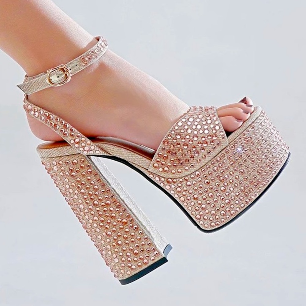 Rose gold rhinestone platforms crystal studded chunky 5 1/2” NWT (8) champagne